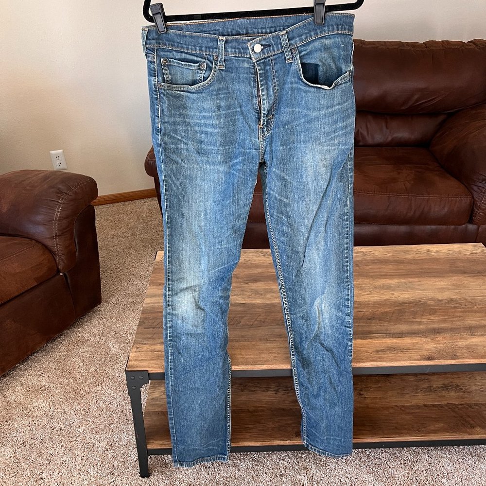 Levi Straight Leg Jean | Size W 34 L 38